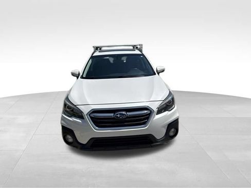 Used 2019 Subaru Outback 3.6R Touring w/ Popular Package #3A AWD/4WD image 8