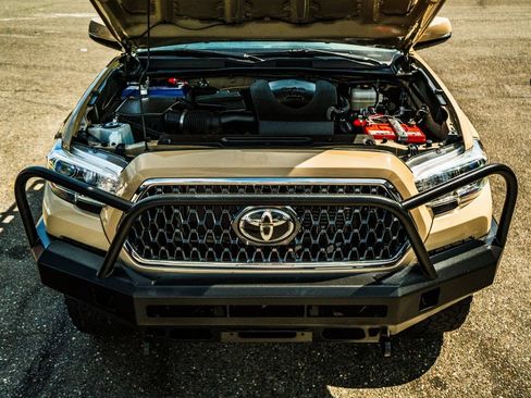 Used 2019 Toyota Tacoma TRD Off-Road AWD/4WD image 39