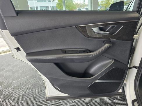 Used 2025 Audi Q7 3.0T Premium Plus image 41