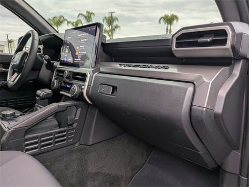 Used 2024 Toyota Tacoma TRD Off-Road image 21