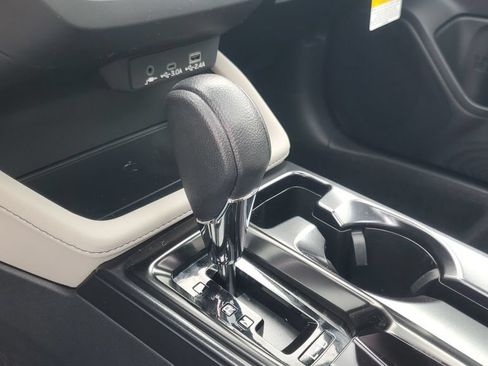 Used 2026 Subaru Forester Premium AWD/4WD image 23
