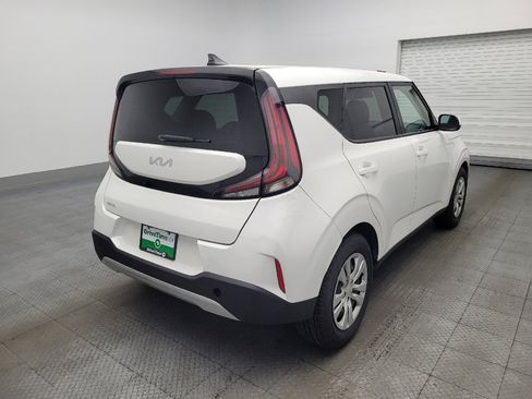 Used 2023 Kia Soul LX image 9