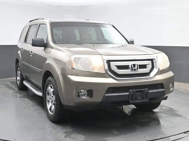 Used 2010 Honda Pilot Touring image 2