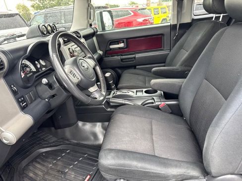Used 2007 Toyota FJ Cruiser 4WD image 16