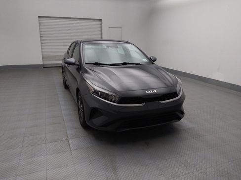 Used 2022 Kia Forte LXS image 14