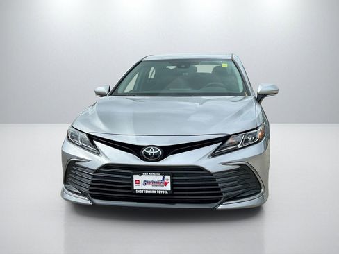 Used 2024 Toyota Camry LE w/ Convenience Package image 2
