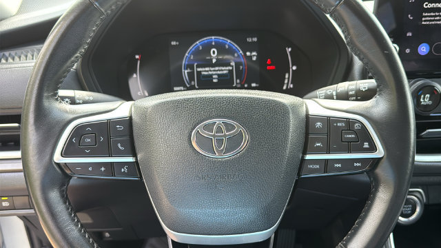 Certified 2024 Toyota Grand Highlander AWD image 11