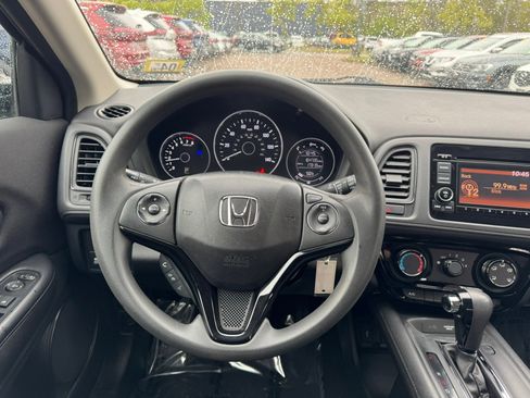 Used 2016 Honda HR-V LX image 14