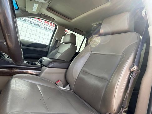 Used 2019 Chevrolet Tahoe LT w/ Luxury Package AWD/4WD image 11