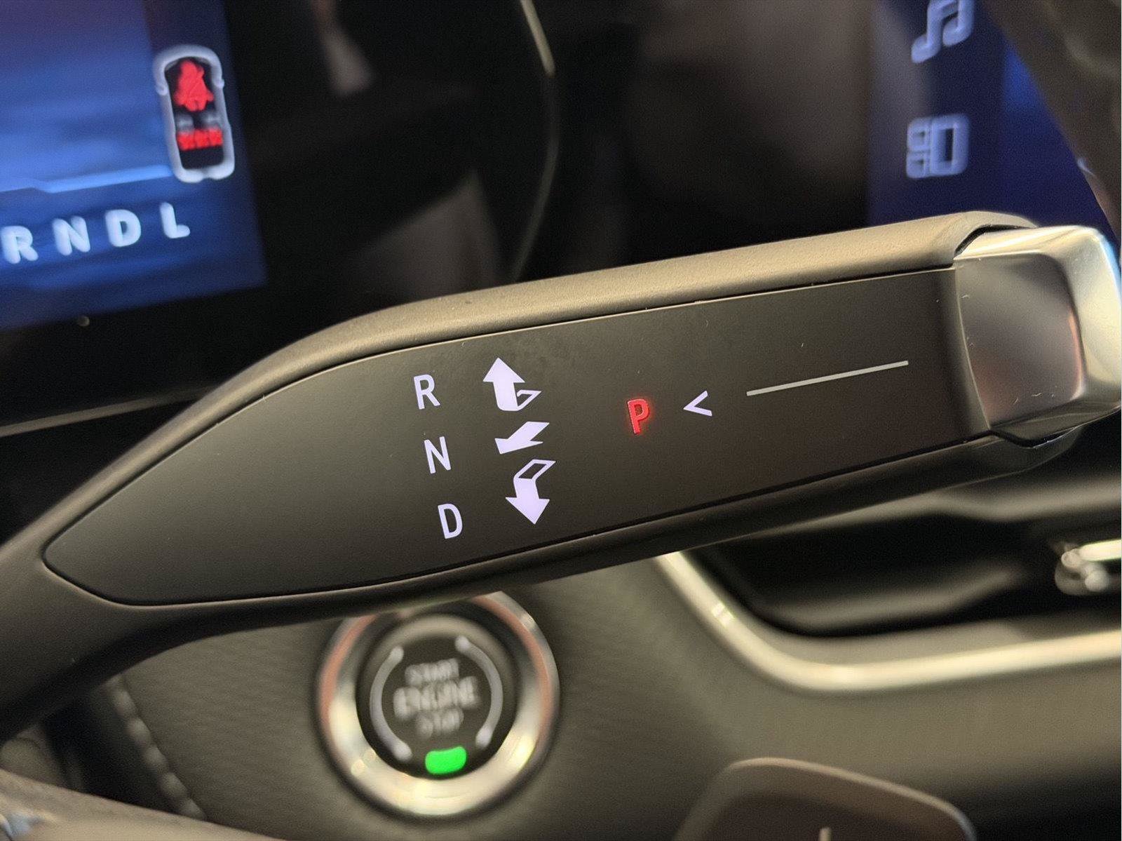 Used 2026 Chevrolet Equinox LT AWD/4WD image 19