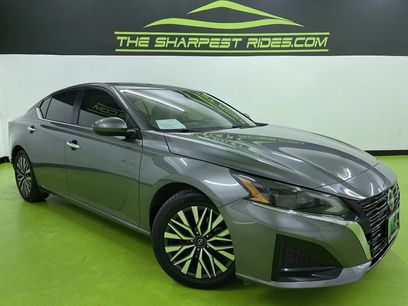 Used 2023 Nissan Altima 2.5 SV