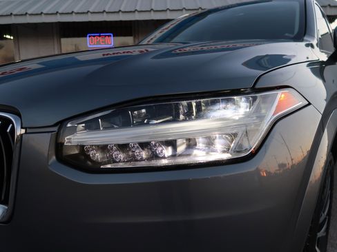 Used 2020 Volvo XC90 T5 Momentum image 43