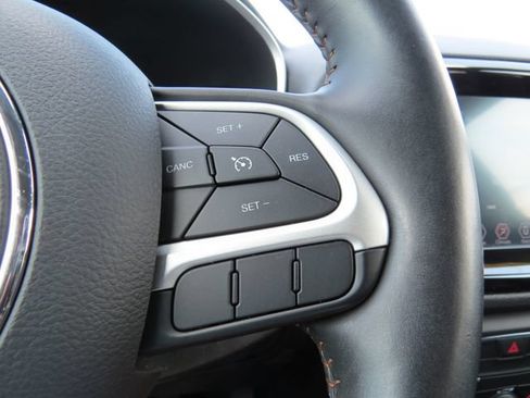 Used 2019 Jeep Compass Limited AWD/4WD image 21