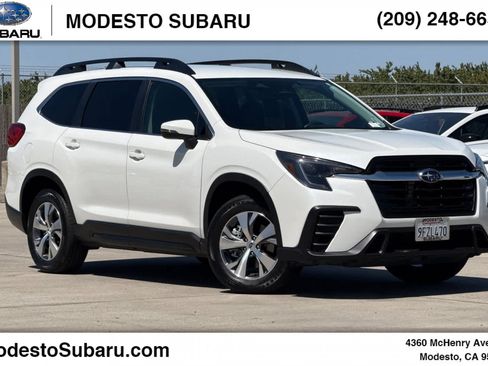 Used 2023 Subaru Ascent Premium w/ Convenience Package AWD/4WD image 1