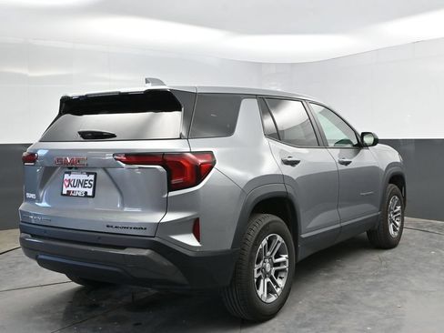 Used 2025 GMC Terrain Elevation AWD/4WD image 7