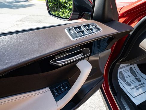 Used 2017 Jaguar F-PACE Prestige AWD/4WD image 15