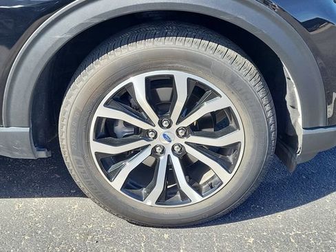 Used 2025 Ford Explorer ST-Line image 5