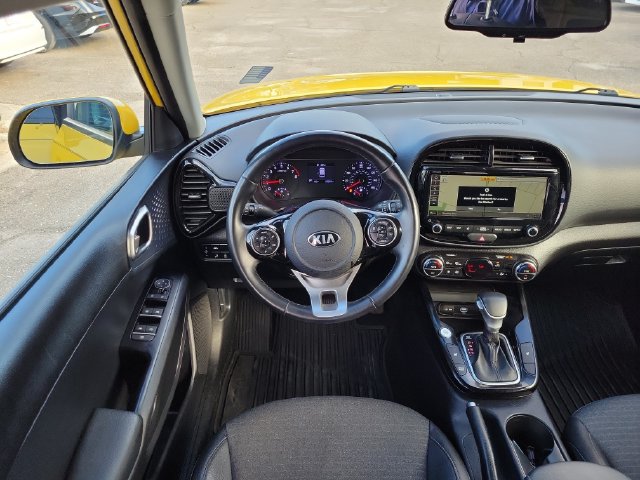 Used 2020 Kia Soul EX w/ Option Group 015 FWD image 11