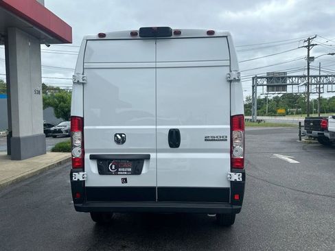 Used 2023 RAM ProMaster 2500 image 6