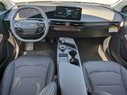 New 2025 Kia EV6 Light w/ Light LR Technology Package image 14