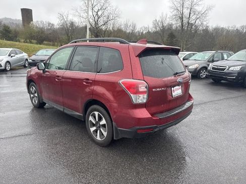 Used 2017 Subaru Forester 2.5i Limited AWD/4WD image 6
