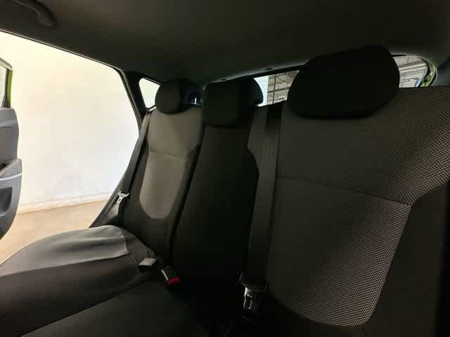 Used 2012 Hyundai Accent GS FWD image 13