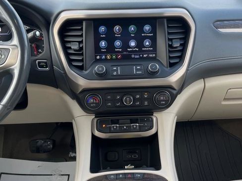 Used 2021 GMC Acadia Denali w/ Denali Ultimate Package image 10