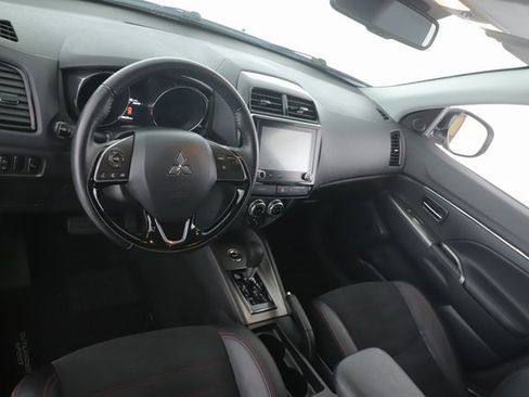 Used 2024 Mitsubishi Outlander Sport ES image 17