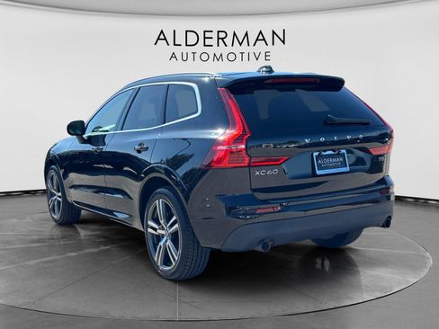 Used 2018 Volvo XC60 T5 Momentum w/ Convenience Package AWD/4WD image 3