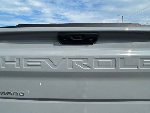 Used 2024 Chevrolet Silverado 1500 Custom AWD/4WD image 11
