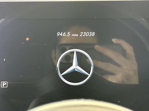 Used 2023 Mercedes-Benz G 550 image 11