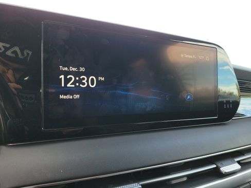 Used 2023 Hyundai Palisade Calligraphy image 19