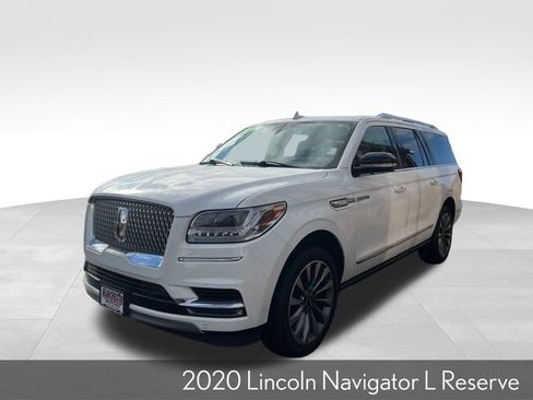 Used 2020 Lincoln Navigator L Reserve w/ Luxury Package image 4