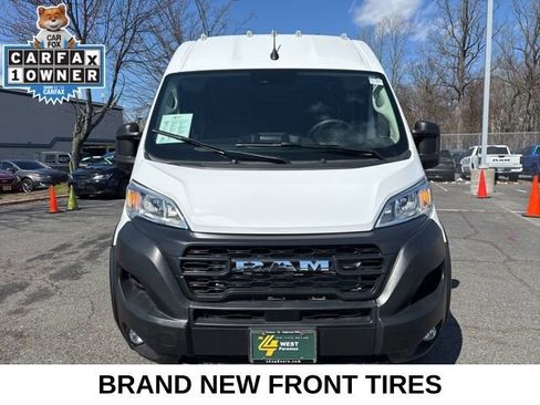 Used 2025 RAM ProMaster 2500 w/ Convenience Group image 2