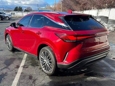 Used 2024 Lexus RX 450h Luxury w/ Convenience Package image 5