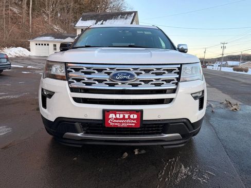 Used 2019 Ford Explorer XLT w/ Equipment Group 202A image 2