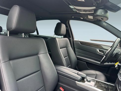 Used 2016 Mercedes-Benz E 350 Sedan image 32