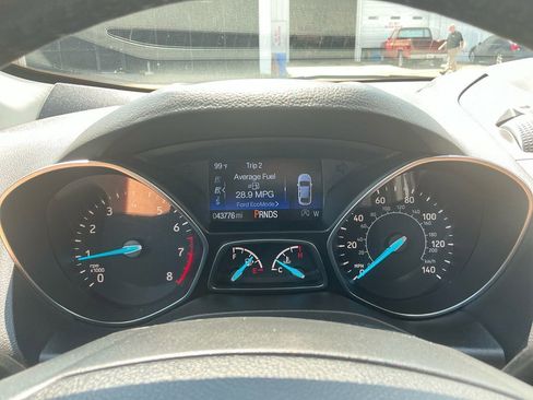 Certified 2019 Ford Escape Titanium FWD image 19