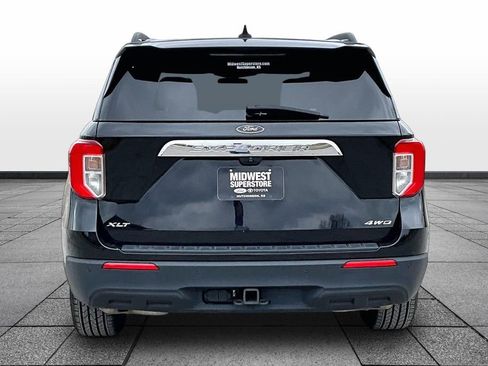 Used 2022 Ford Explorer XLT w/ Class IV Trailer Tow Package image 4