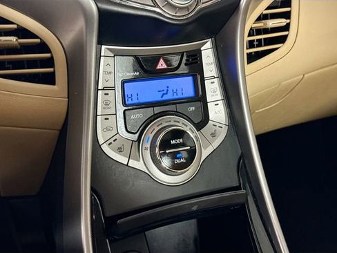 Used 2013 Hyundai Elantra Limited w/ Technology Pkg image 29