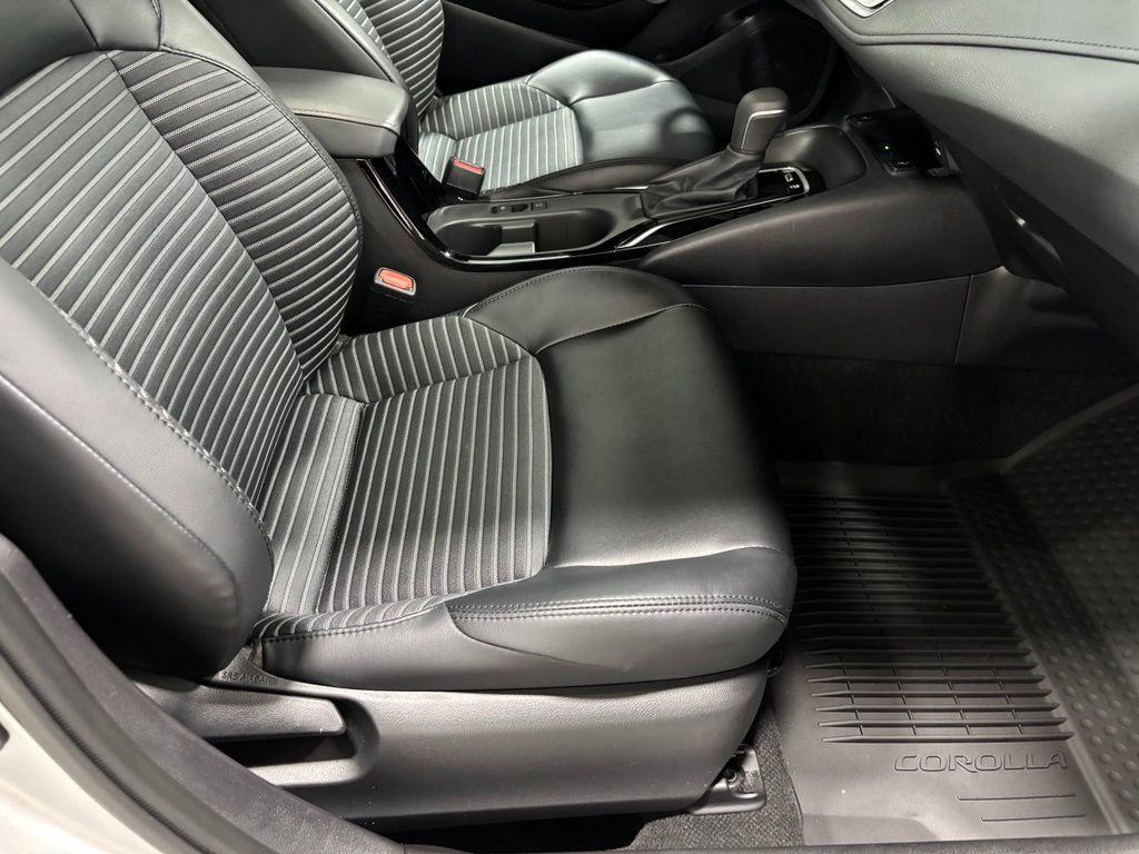 Used 2026 Toyota Corolla XSE FWD image 59