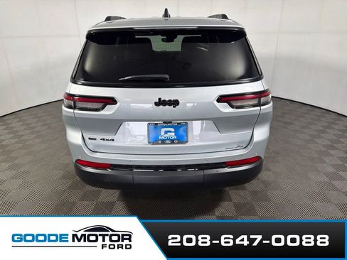 Used 2023 Jeep Grand Cherokee L Laredo AWD/4WD image 6