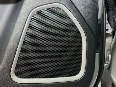 Used 2021 Jeep Compass Limited image 14