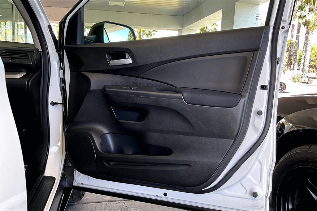 Used 2016 Honda CR-V SE image 28