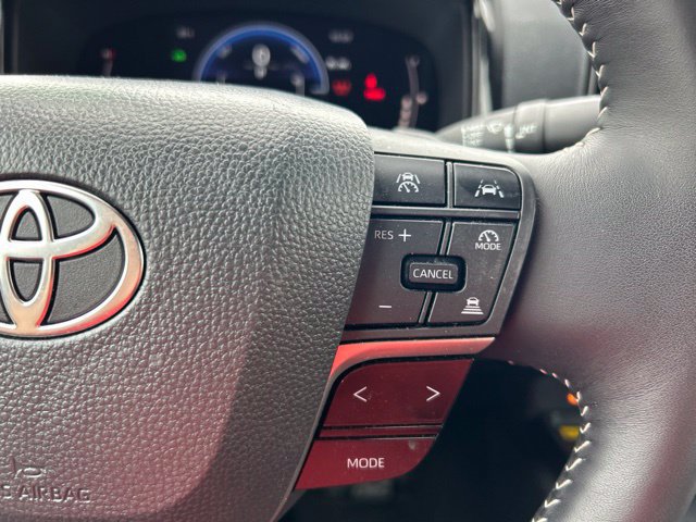 Used 2026 Toyota Camry SE FWD image 18