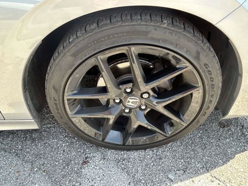 Used 2022 Honda Civic Sport image 4