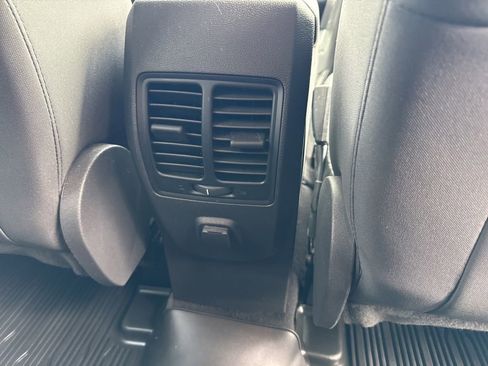 Used 2018 Ford Escape SE AWD/4WD image 12