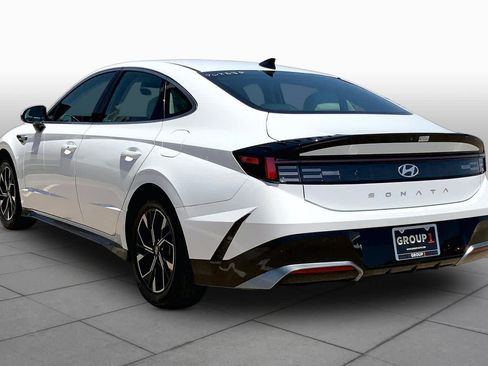 Used 2024 Hyundai Sonata SEL FWD image 12