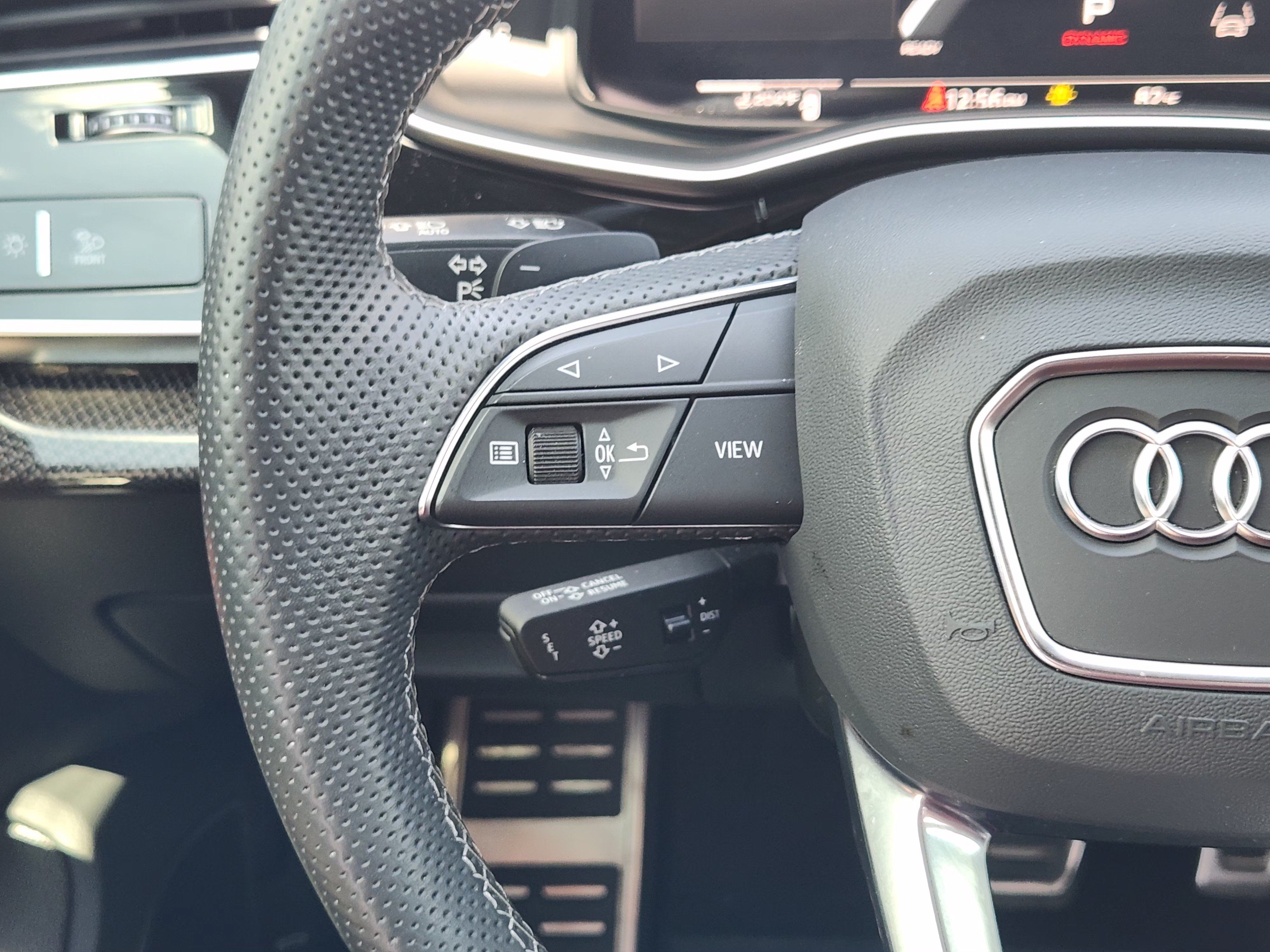 Used 2023 Audi SQ7 Premium Plus w/ Executive Package AWD/4WD image 28