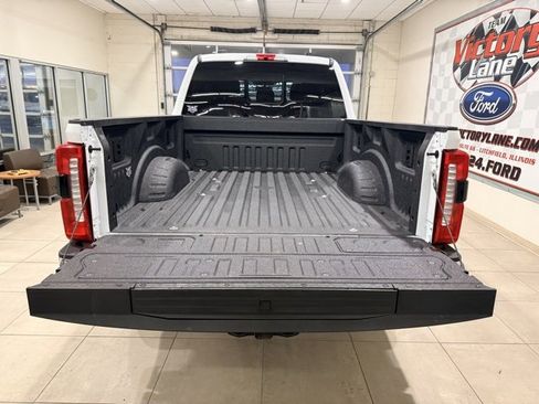Used 2024 Ford F350 Lariat w/ FX4 Off-Road Package image 7